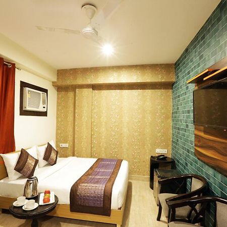 Hotel Airport Star Nueva Delhi Exterior foto