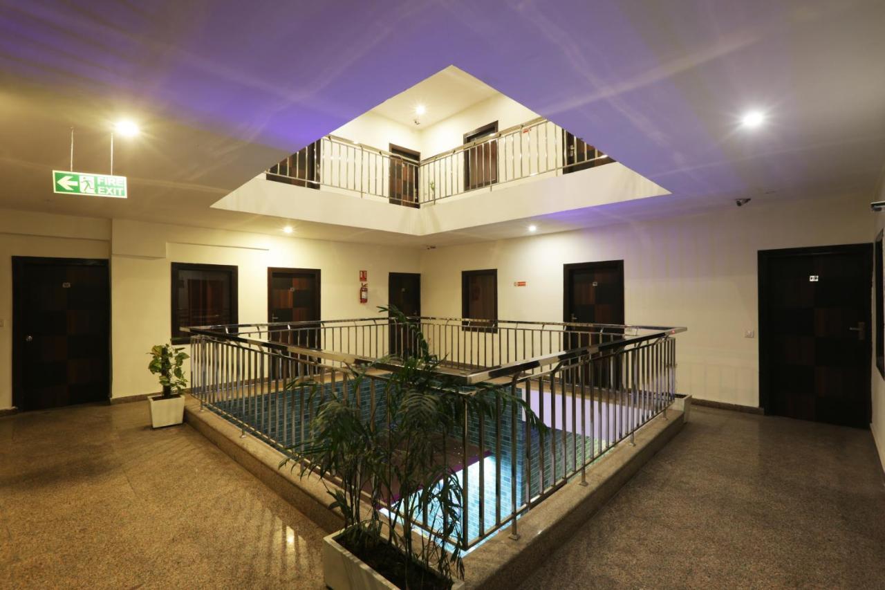 Hotel Airport Star Nueva Delhi Exterior foto